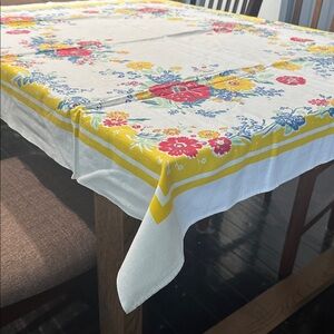 VTG Floral table cloth New Mexico
